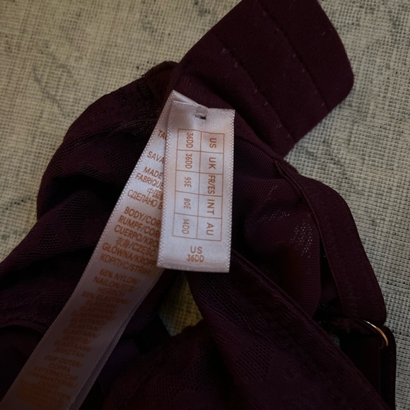 Savage fenty bra🤩 - Picture 2 of 5